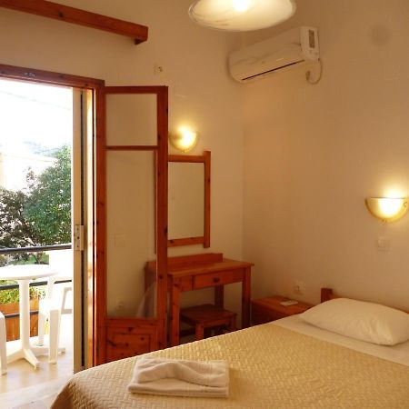 Giannis Apartamento Agios Georgios Pagon Exterior foto