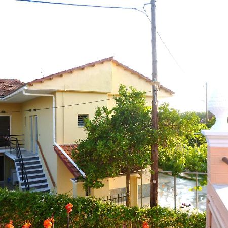 Giannis Apartamento Agios Georgios Pagon Exterior foto