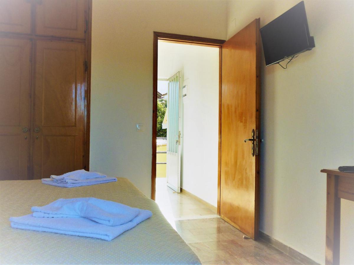 Giannis Apartamento Agios Georgios Pagon Exterior foto