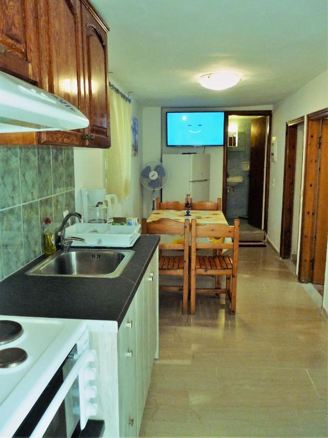 Giannis Apartamento Agios Georgios Pagon Exterior foto